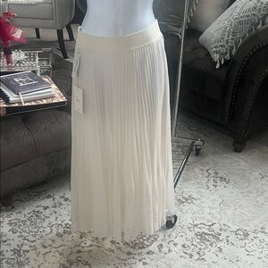 Wilfred Cream Pleated Midi Skirt